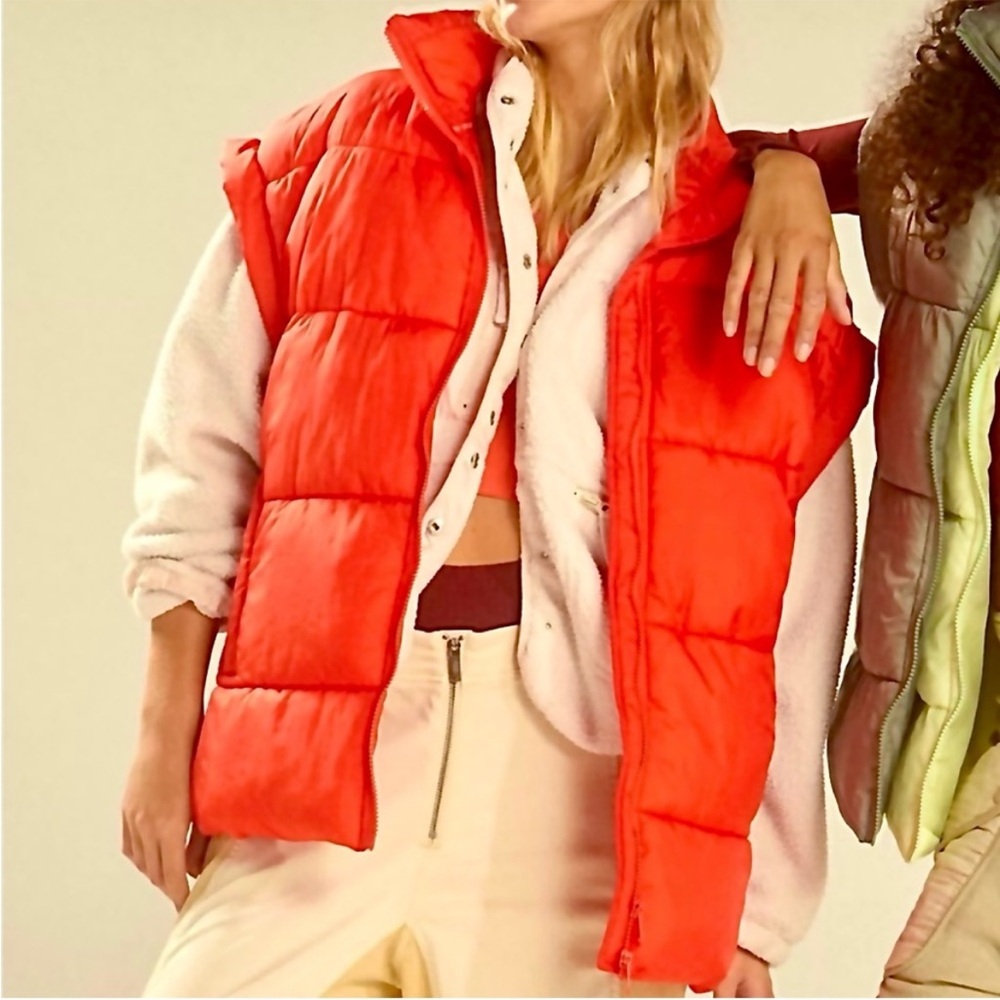 NWT FP Movement Free People In a Bubble Puffer Vest Orange Size‎ M Primaloft - Picture 6 of 16